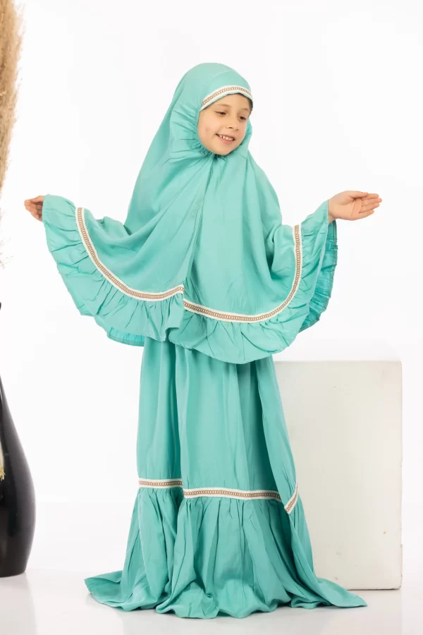 ⁦طقم صلاة أطفال (خمار وجيبه)⁩ - الصورة ⁦2⁩